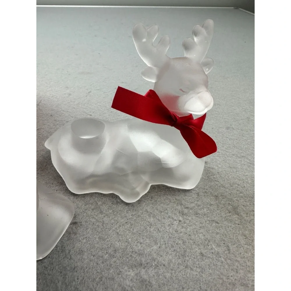 VTG Madison Avenue Set of 2‎ Frosted Reindeer Candle Holders w Red Ribbon NIB!